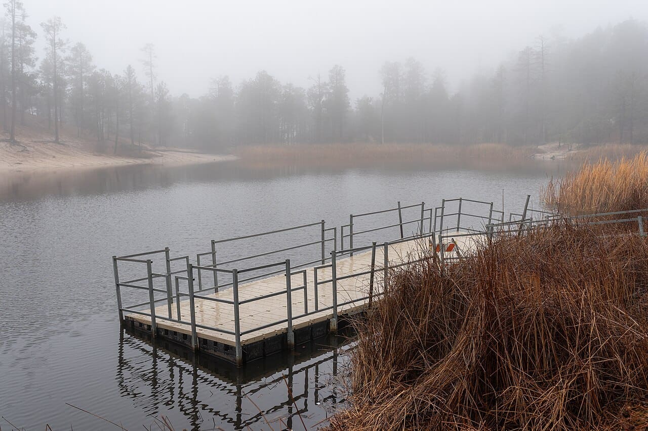 Rose Canyon Lake - Photo by Matthew.kowal, CC BY-SA 4.0, via Wikimedia Commons